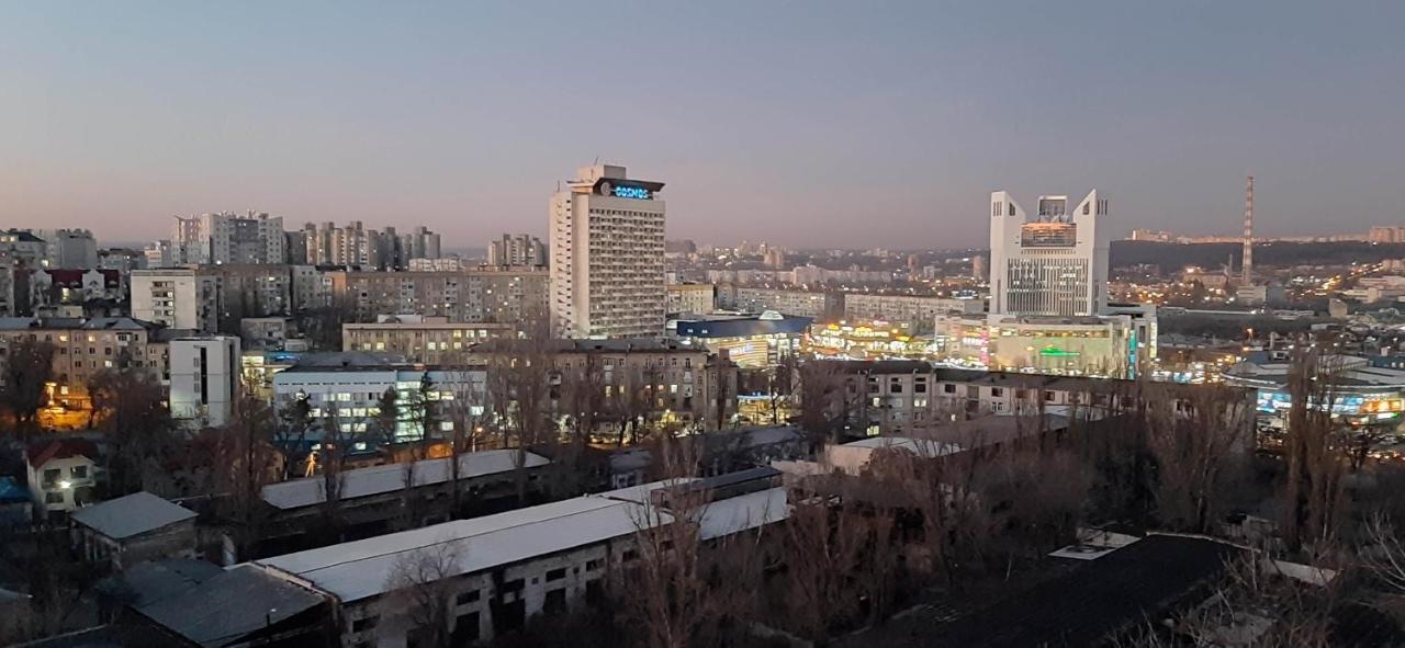 Modern Apartment In The Center Of Town Chisinau Exterior photo